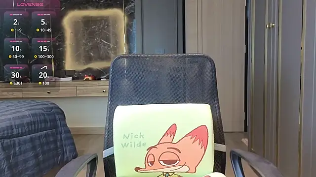 Snapshot of Alittleasaingirl chatting on February 27, 5:18 am Alittleasaingirl online show from February 27, 5:18 am