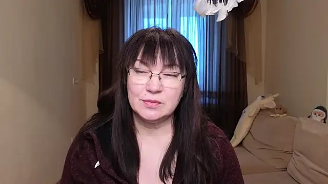 Snapshot of Tori_Twirl chatting on February 18, 6:31 am Tori Twirl online show from February 18, 6:31 am