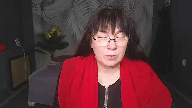 Snapshot of Tori_Twirl chatting on February 25, 6:56 am Tori Twirl online show from February 25, 6:56 am