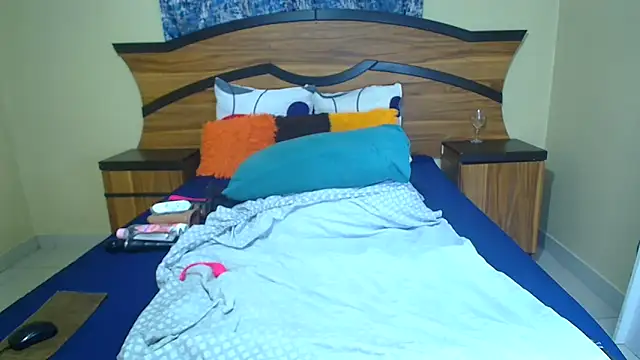 Queenxxxjesy online show from March 19, 1:20 am