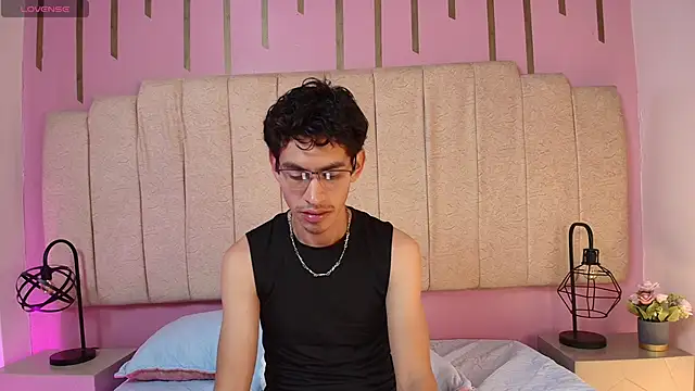 skinny jean  online show from February 28, 1:56 pm