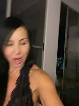 caritoo21 online show from August 2, 2:32 am