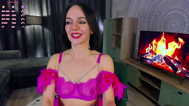 Snapshot of Shanita_moon chatting on April 18, 9:26 pm Shanita moon online show from April 18, 9:26 pm