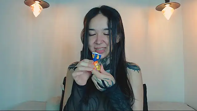 alien eyes09 online show from March 7, 2:19 am