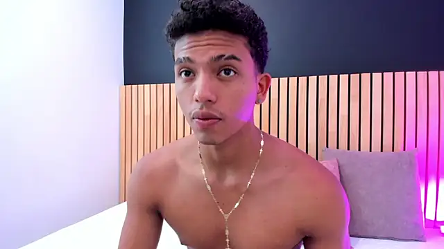 Snapshot of jhoystrong_ chatting on February 28, 7:59 pm jhoystrong online show from February 28, 7:59 pm