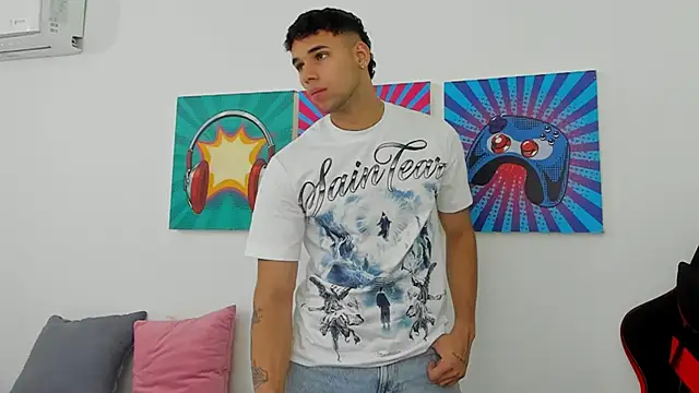 Thomas walker14 online show from March 24, 1:05 pm