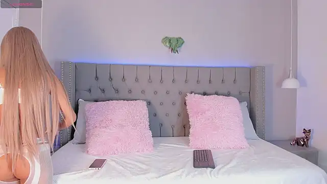 angelina honey  online show from March 26, 4:07 am