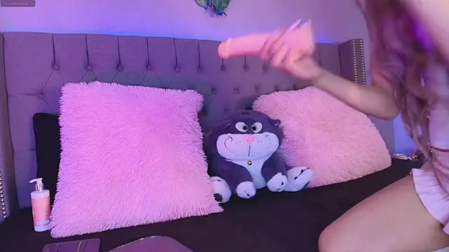 angelina honey  online show from April 17, 3:42 am