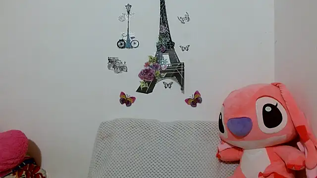 Snapshot of sweett_2026 chatting on June 24, 10:42 pm sweett 2026 online show from June 24, 10:42 pm