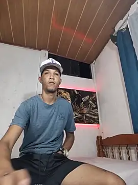 Snapshot of badboy_master chatting on July 10, 3:55 am badboy master online show from July 10, 3:55 am