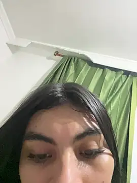 Snapshot of eimmy__skinny chatting on March 11, 1:55 am eimmy skinny online show from March 11, 1:55 am