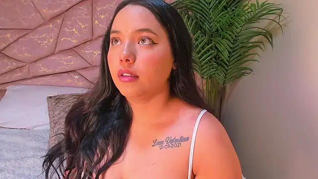 melanie velle online show from February 19, 3:02 am