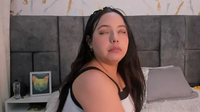 melanie velle online show from February 21, 3:18 am