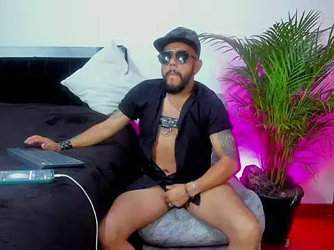 King bear 25 online show from March 2, 3:41 am