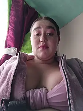 Snapshot of Freckless_ chatting on July 18, 3:27 pm Freckless online show from July 18, 3:27 pm