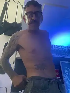 pieles online show from March 3, 8:09 am