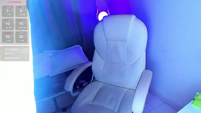 Snapshot of Irisbeel chatting on February 15, 7:51 am Irisbeel online show from February 15, 7:51 am