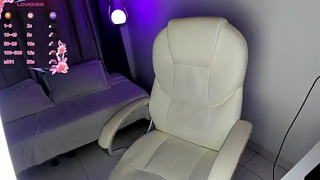 Snapshot of Irisbeel chatting on February 17, 3:36 am Irisbeel online show from February 17, 3:36 am