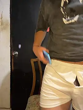 Snapshot of lalitopp chatting on February 22, 12:56 am lalitopp online show from February 22, 12:56 am