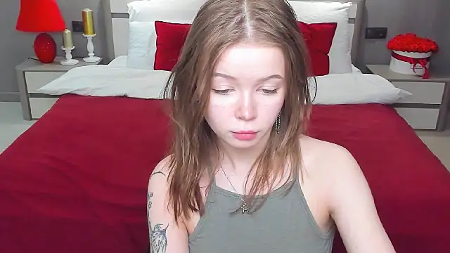 Snapshot of Violetta__Dreams chatting on April 25, 2:25 pm Violetta Dreams online show from April 25, 2:25 pm