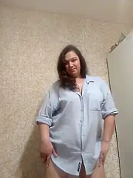 Susan8421 online show from April 17, 8:56 pm