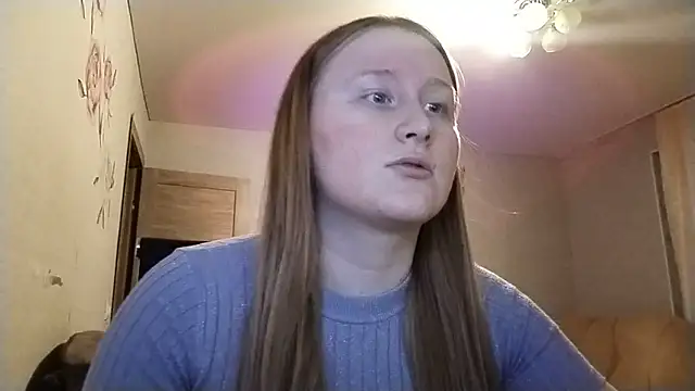 AnikaLipps online show from April 10, 9:30 pm