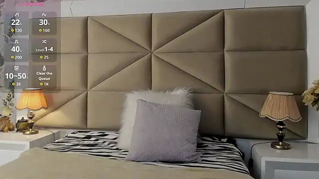 Snapshot of LilyClarck chatting on March 1, 1:24 pm LilyClarck online show from March 1, 1:24 pm