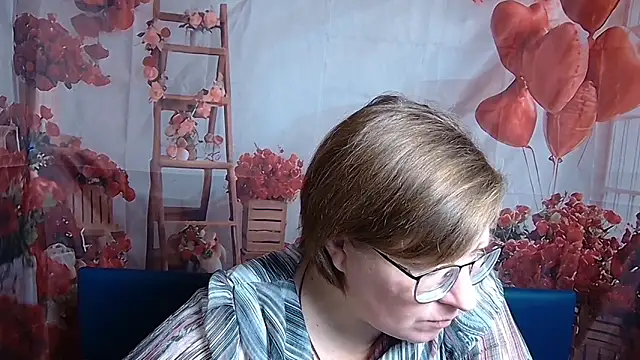 Snapshot of RadaChudna chatting on February 18, 6:09 am RadaChudna online show from February 18, 6:09 am