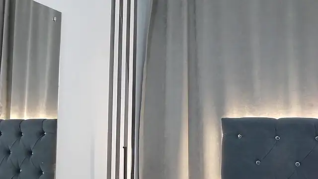 VikkyVonn online show from April 23, 11:09 am