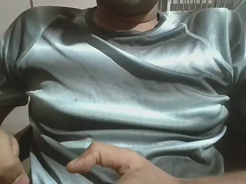 Snapshot of 0BANANABANANA0 chatting on February 15, 4:36 pm 0BANANABANANA0 online show from February 15, 4:36 pm