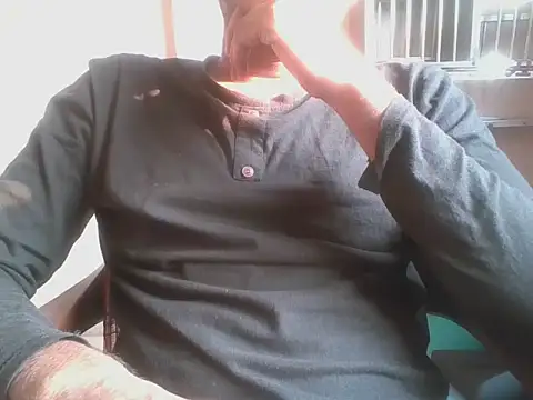 Snapshot of 0BANANABANANA0 chatting on February 19, 2:51 am 0BANANABANANA0 online show from February 19, 2:51 am