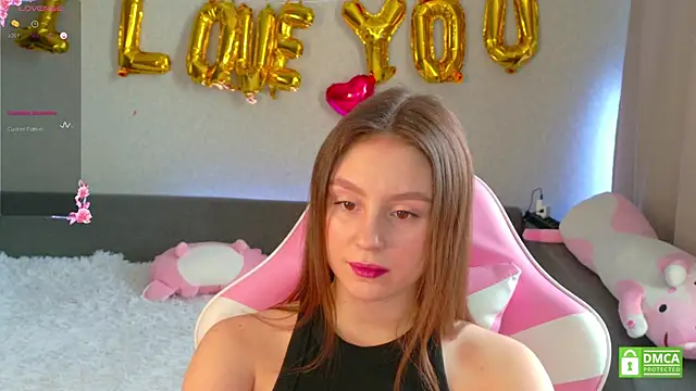 Snapshot of KateNickson chatting on February 24, 5:16 am KateNickson online show from February 24, 5:16 am