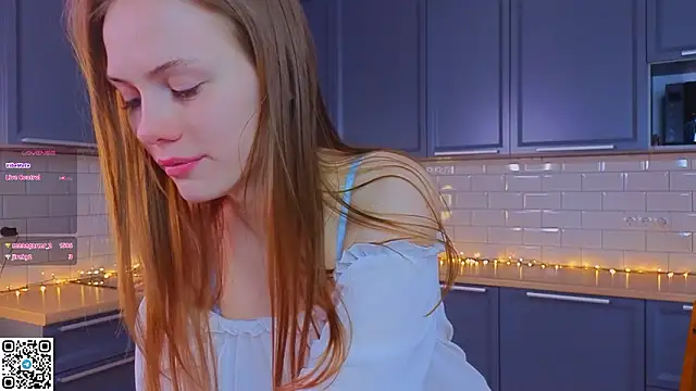 Crystal Diva online show from March 1, 7:10 am