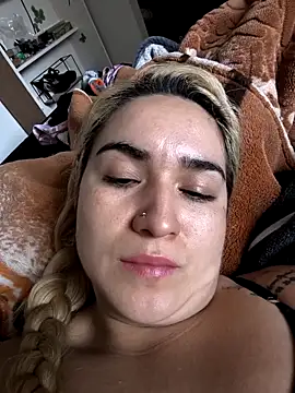 violet-grey online show from March 17, 12:52 pm