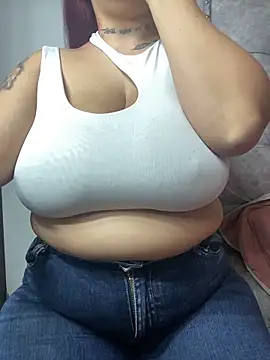 Snapshot of Ariel_Nasty_Extremely chatting on March 22, 5:00 am Ariel Nasty Extremely online show from March 22, 5:00 am