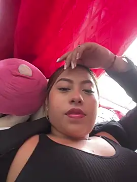 Emiily joee  online show from April 12, 7:19 pm