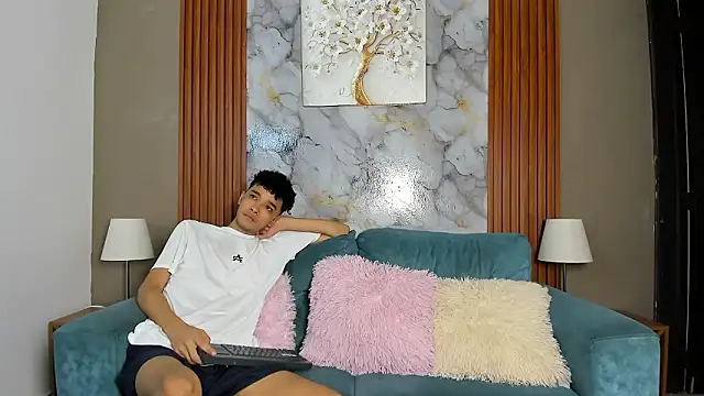 YOUNG BOYS HELL online show from March 18, 1:20 am