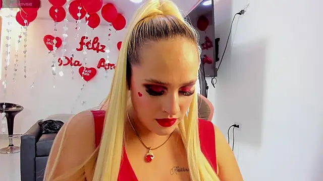 Snapshot of jimenadelaoz chatting on February 15, 3:03 am jimenadelaoz online show from February 15, 3:03 am