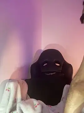 Snapshot of baileyadamms chatting on April 8, 6:30 pm baileyadamms online show from April 8, 6:30 pm