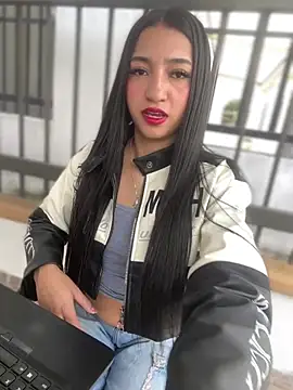 Daniela Pink online show from March 3, 3:18 pm