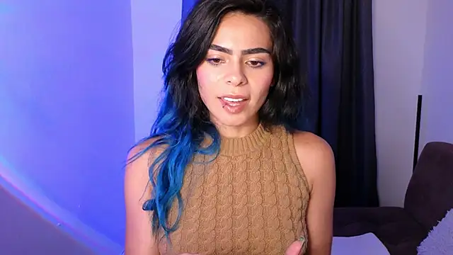 sexxylady11  online show from April 13, 11:10 pm