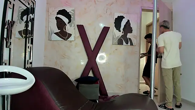 GREEN BOYS online show from April 17, 7:17 pm