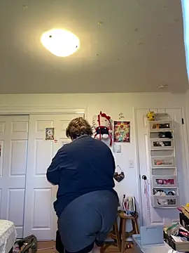 plushietoy online show from February 15, 8:16 pm