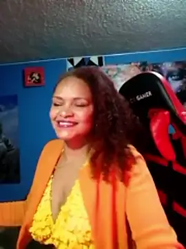 Snapshot of Helensex1 chatting on February 20, 10:54 pm Helensex1 online show from February 20, 10:54 pm