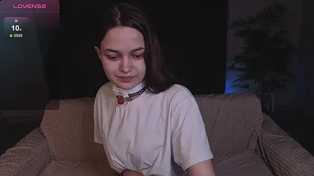 parrot kisha online show from March 19, 1:42 am