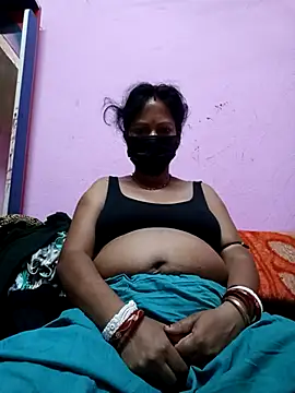 Snapshot of Hot_Rupa5225 chatting on March 30, 11:28 pm Hot Rupa5225 online show from March 30, 11:28 pm