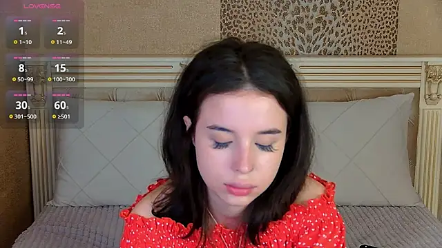 Snapshot of LanaLedger chatting on June 15, 10:50 am LanaLedger online show from June 15, 10:50 am