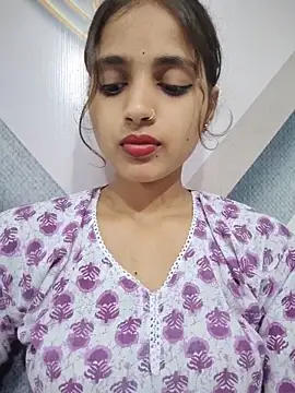 samayra1144 online show from July 1, 7:46 pm