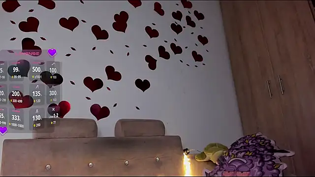 Giulia Cash online show from April 4, 2:36 pm