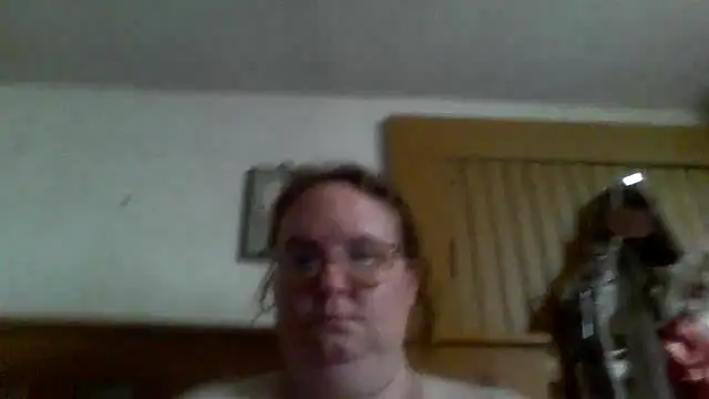 naughty queen1 online show from April 23, 8:55 pm